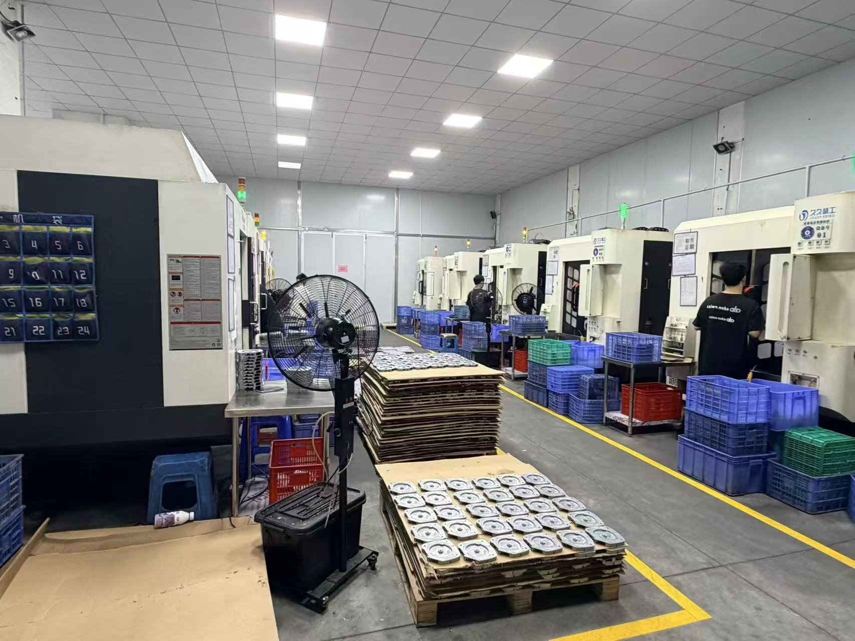 CNC 精密加工車間